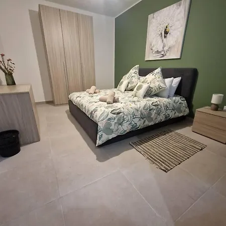 Centrally Located, Well Equipped, Stylish Flat. St. Paul's Bay Exterior photo